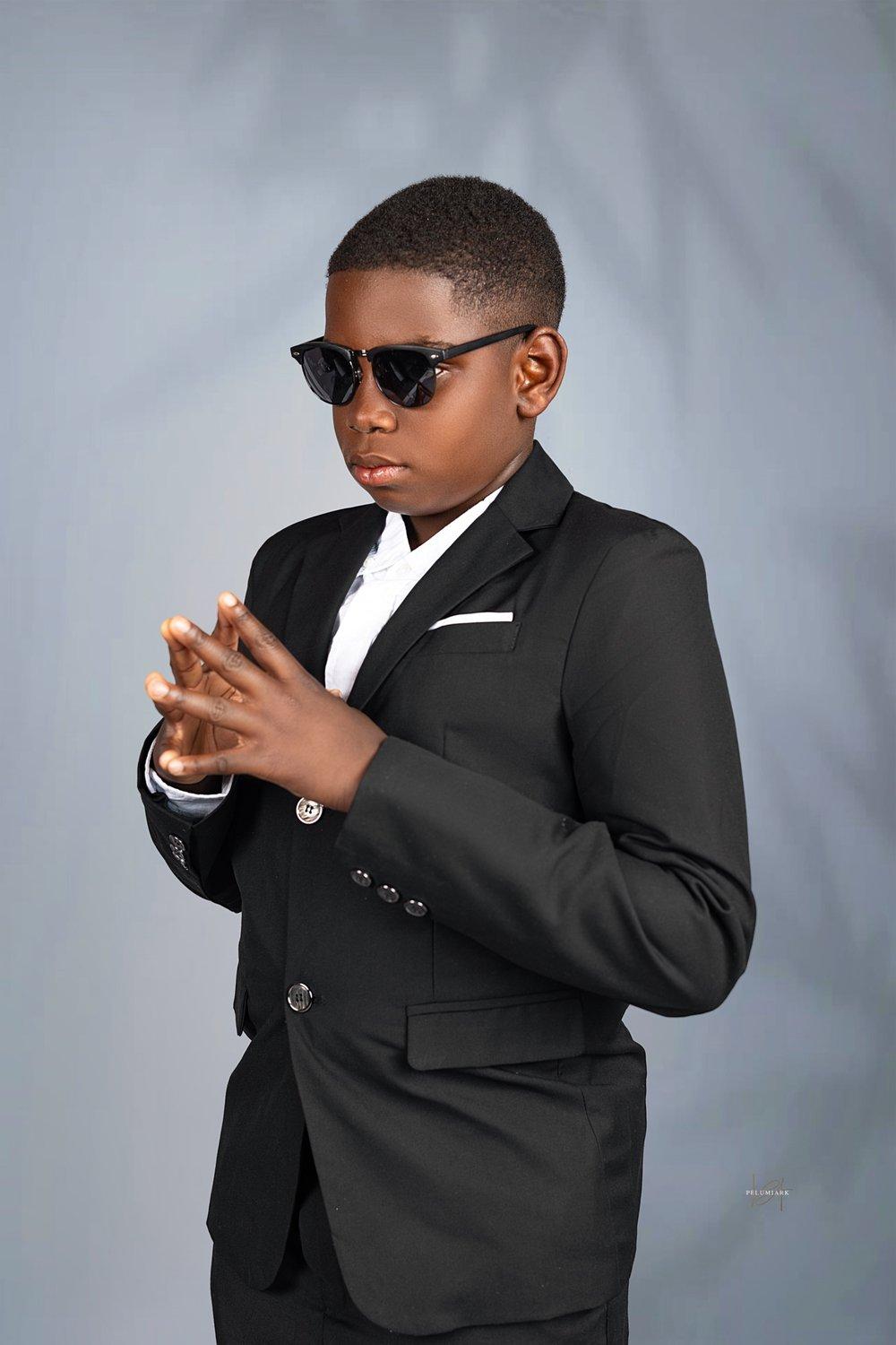 carousel-hero-element image-14